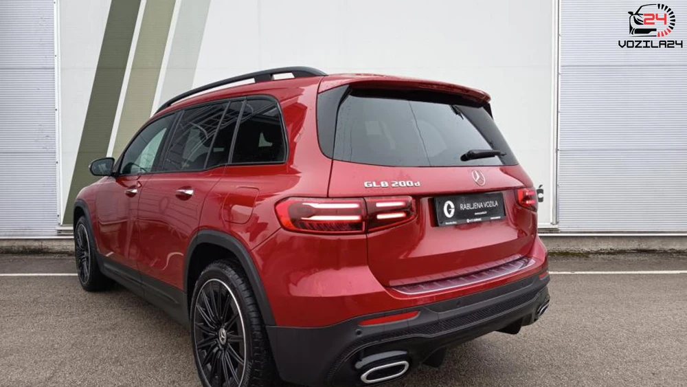 Mercedes-Benz GLB-Klasa 2025