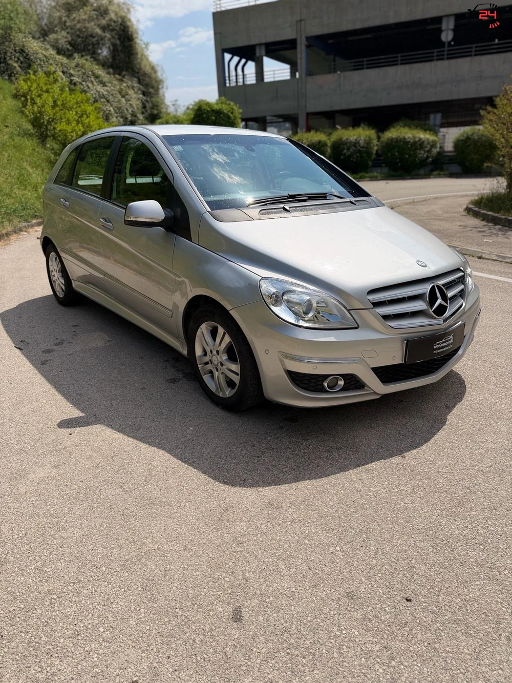Mercedes-Benz B-Klasa 180